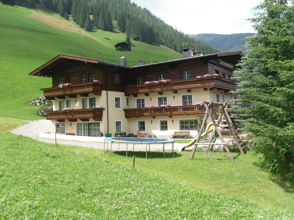 Jenneweinhof Hotel Tux Exterior photo